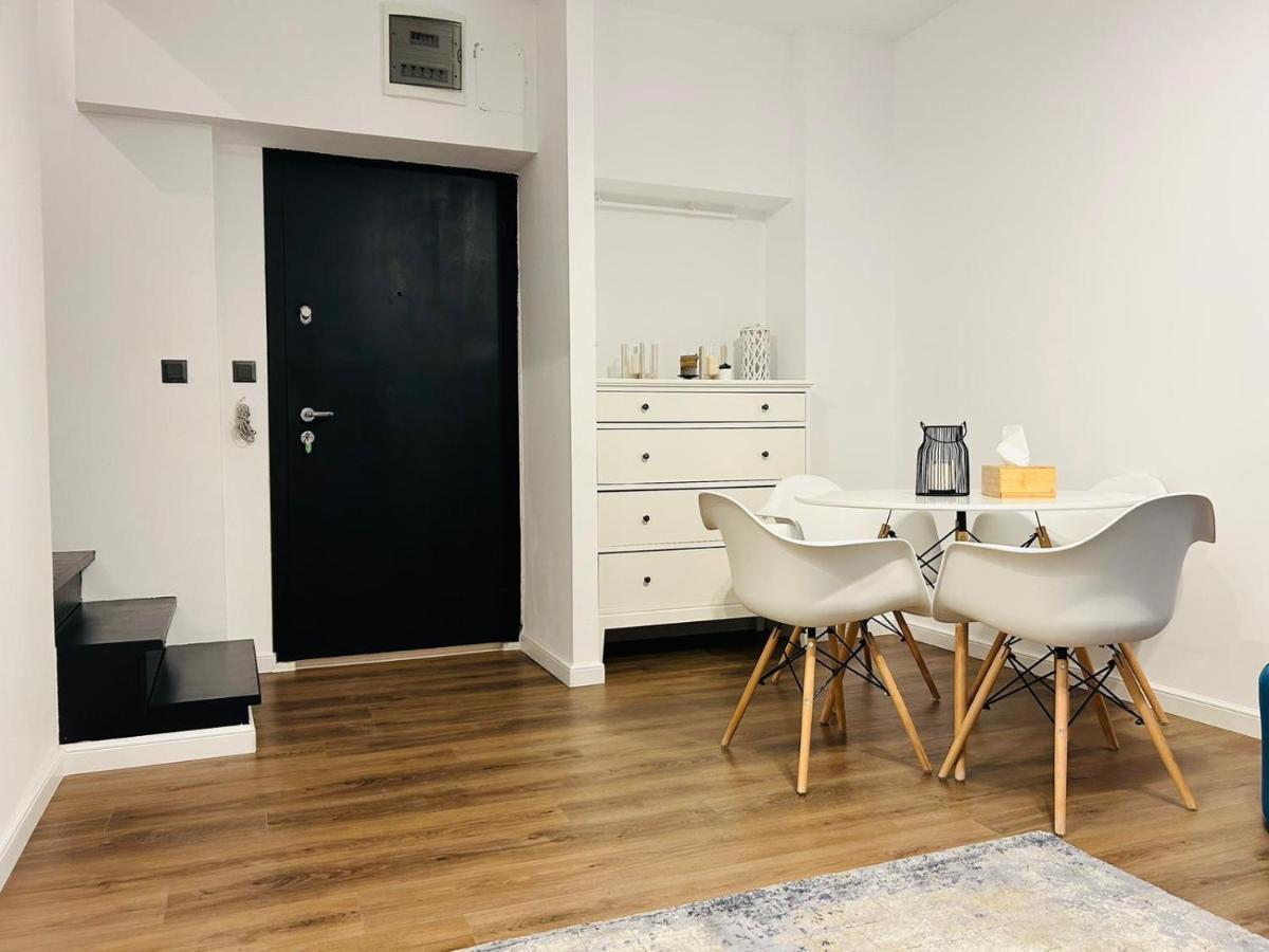 Upon Boutique Apartment Sinaia Bagian luar foto